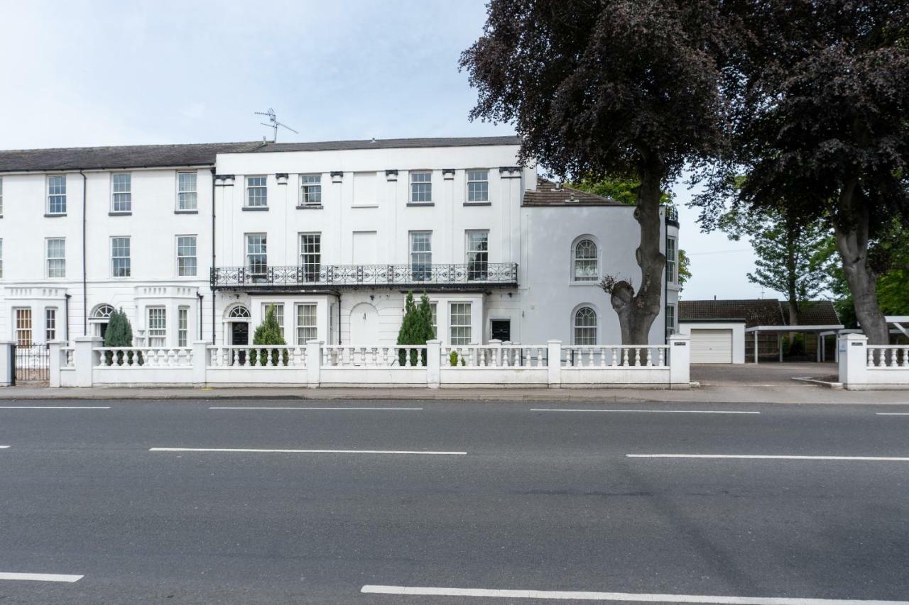 The Lawns Guest House Ретфорд Экстерьер фото