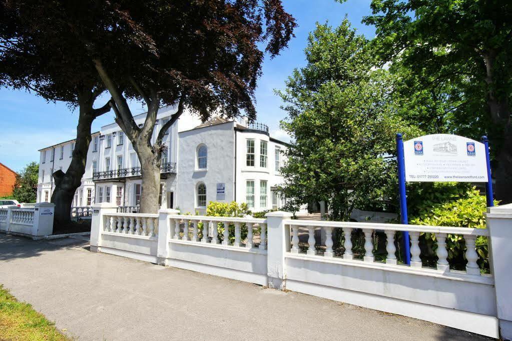 The Lawns Guest House Ретфорд Экстерьер фото